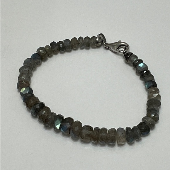 Labradorite Bracelet - Picture 14 of 14